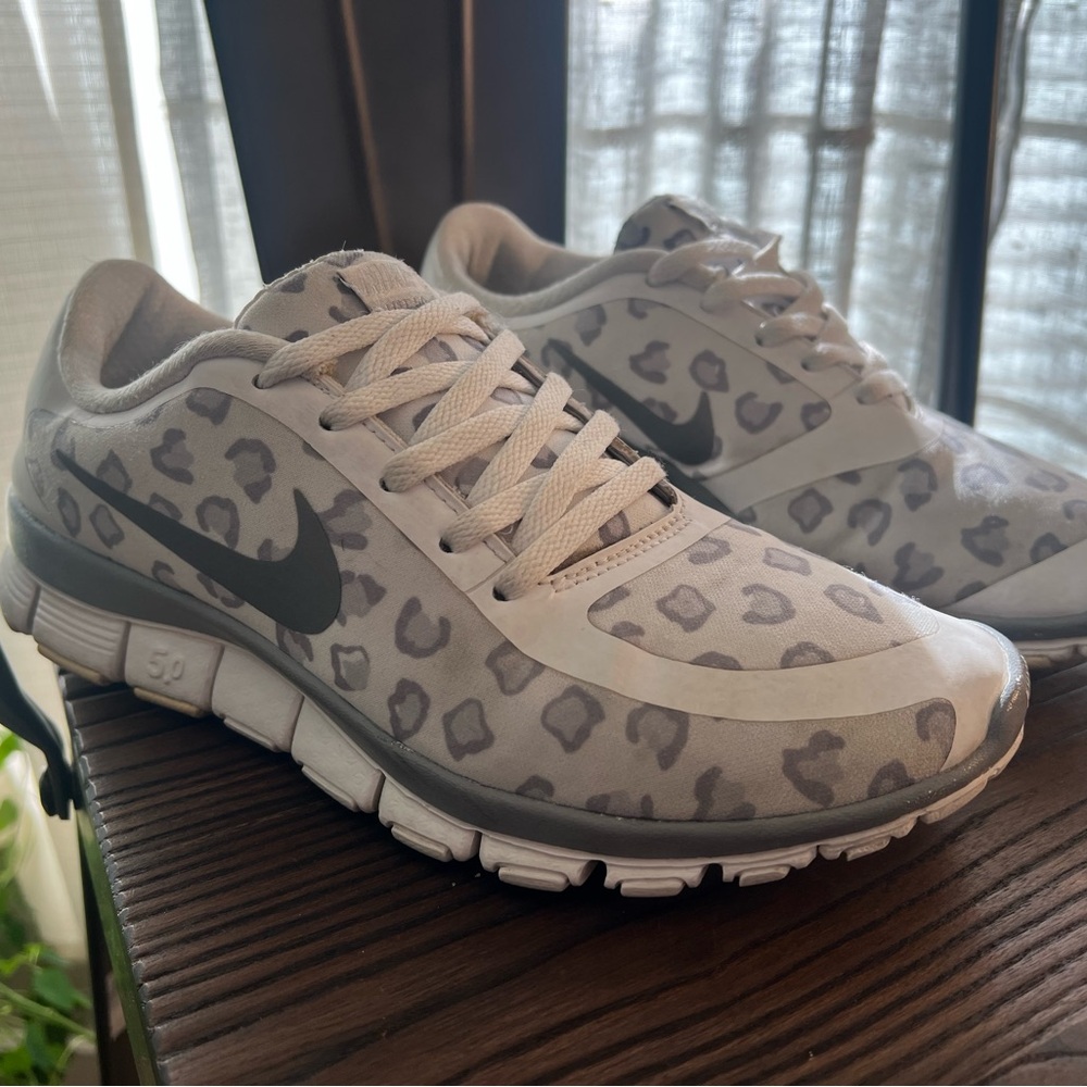 Nike Women's White and Gray Leopard Sneakers